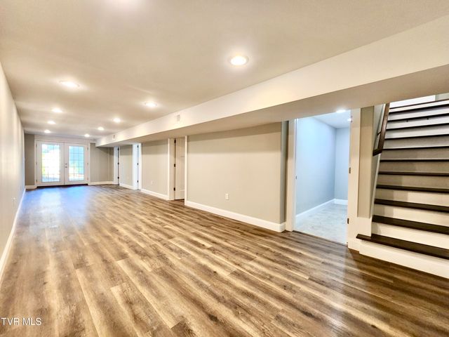 111 Woodland Circle, Jonesborough, TN 37659