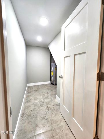 111 Woodland Circle, Jonesborough, TN 37659