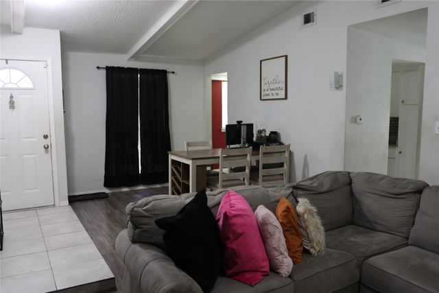 4006 Ambrose Drive, Dallas, TX 75241