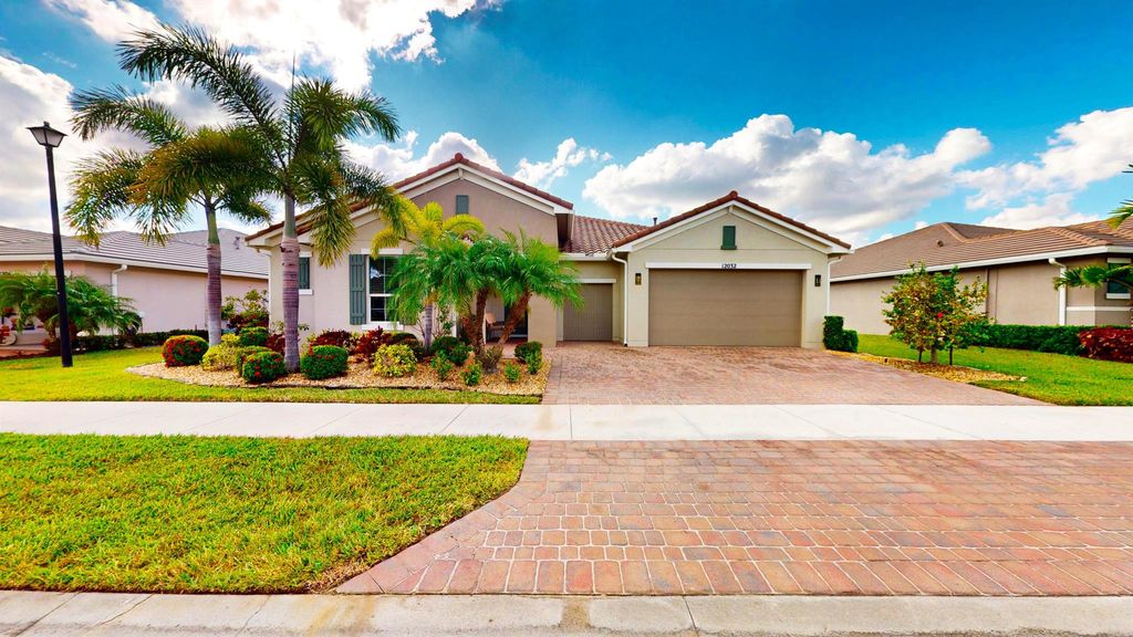 12032 SW Marigold Avenue, Port St Lucie, FL 34987