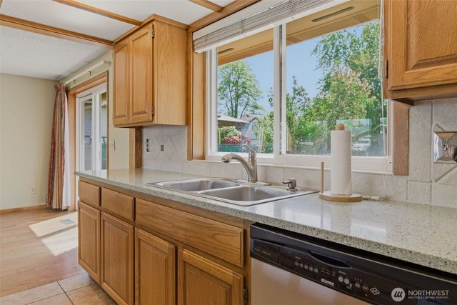 1428 Loraine Street, Enumclaw, WA 98022