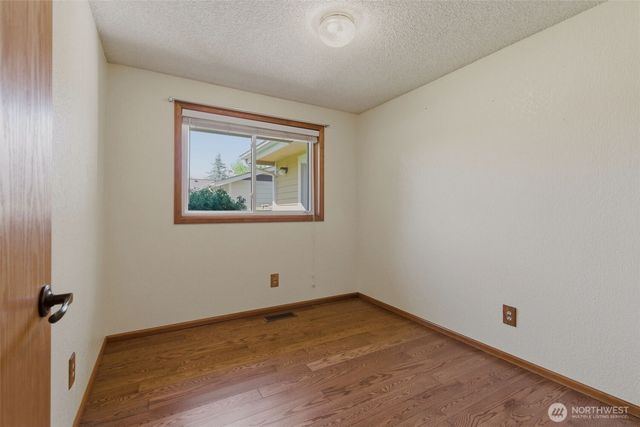 1428 Loraine Street, Enumclaw, WA 98022