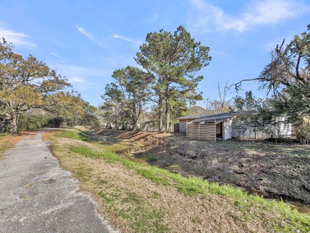 1514 Balsam Street, Charleston, SC 29407