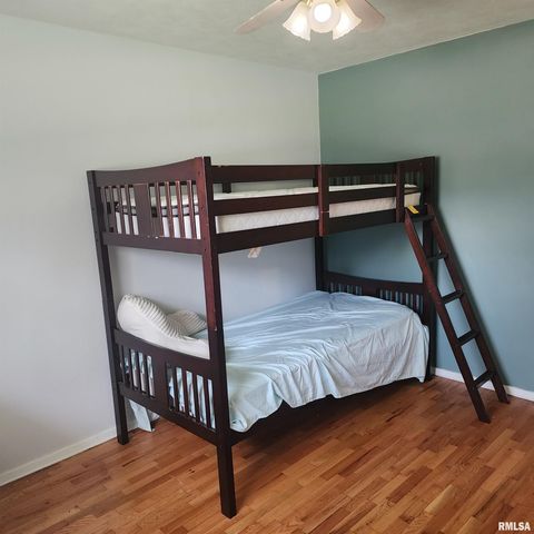 10 HOMESTEAD Drive, Mt Vernon, IL 62864