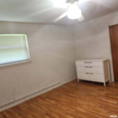 10 HOMESTEAD Drive, Mt Vernon, IL 62864