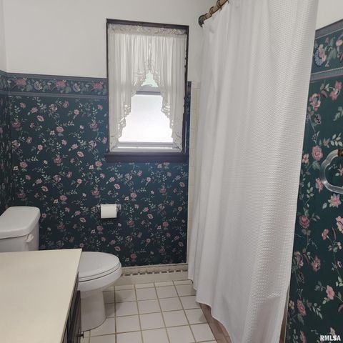 10 HOMESTEAD Drive, Mt Vernon, IL 62864