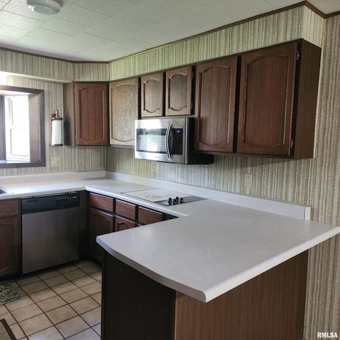 10 HOMESTEAD Drive, Mt Vernon, IL 62864