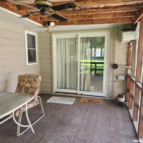 10 HOMESTEAD Drive, Mt Vernon, IL 62864