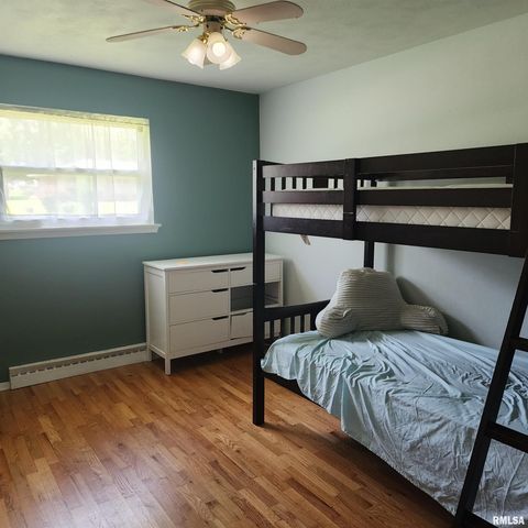 10 HOMESTEAD Drive, Mt Vernon, IL 62864