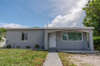 726 56th St, West Palm Beach, FL 33407