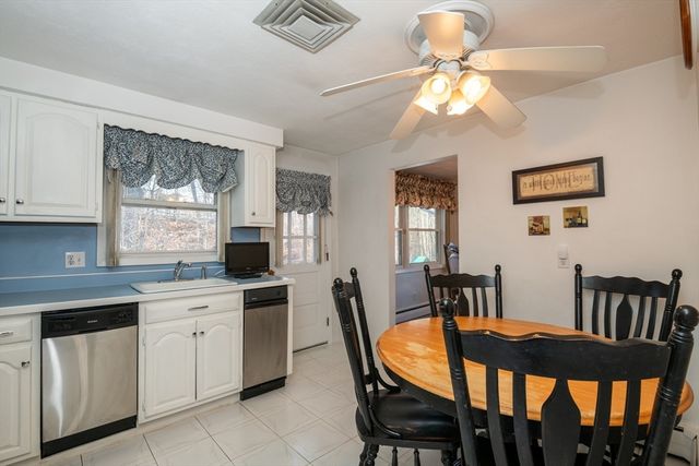 3 Anne Dr, Peabody, MA 01960