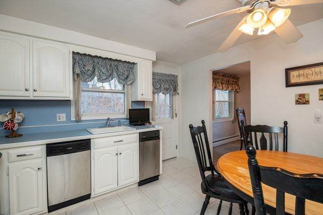 3 Anne Dr, Peabody, MA 01960