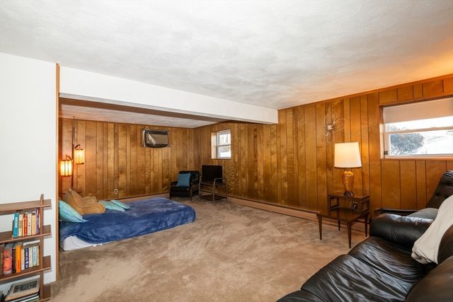 3 Anne Dr, Peabody, MA 01960