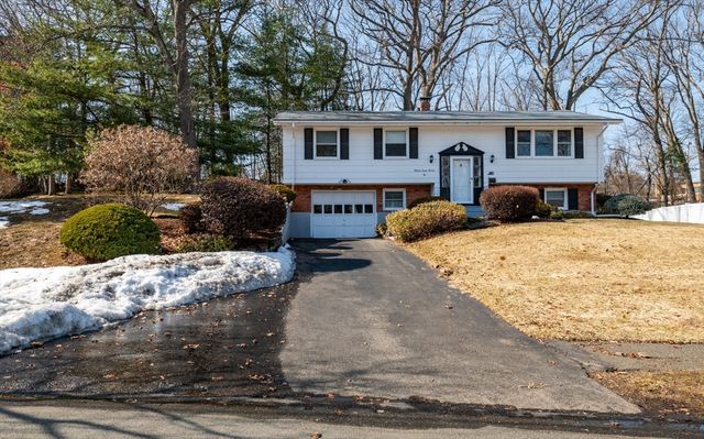 3 Anne Dr, Peabody, MA 01960