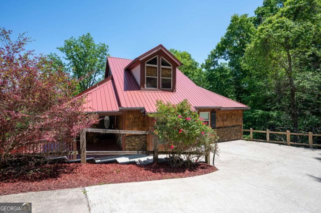 561 Summit Lane, Ellijay, GA 30540