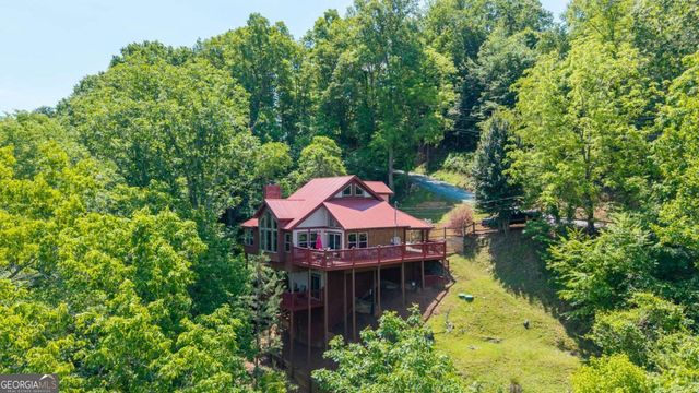 561 Summit Lane, Ellijay, GA 30540
