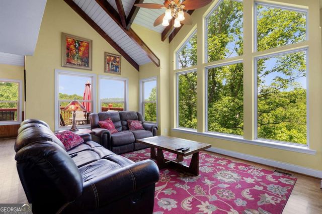 561 Summit Lane, Ellijay, GA 30540