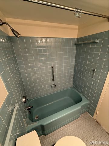 1088 Delaware Avenue 11F, Buffalo, NY 14209