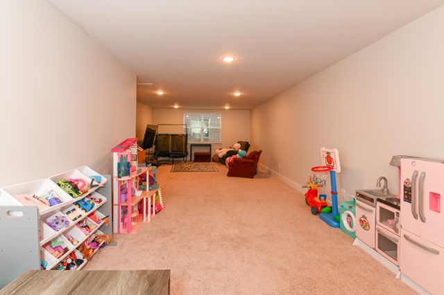 241 Griffin Ln, Gallatin, TN 37066