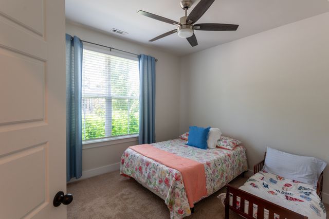 241 Griffin Ln, Gallatin, TN 37066