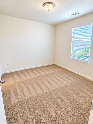1476 Meridian St, Manteca, CA 95337