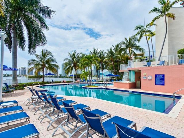 3370 Hidden Bay Dr 1814, Aventura, FL 33180