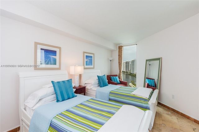 3370 Hidden Bay Dr 1814, Aventura, FL 33180