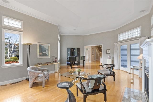 4 Hazelwood Circle, Andover, MA 01810