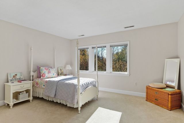 4 Hazelwood Circle, Andover, MA 01810