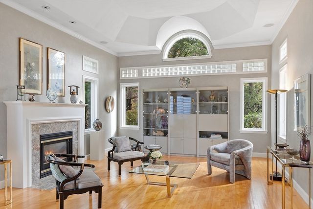 4 Hazelwood Circle, Andover, MA 01810