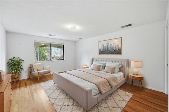 1226 E Christmas Tree Ln, Spokane, WA 99203