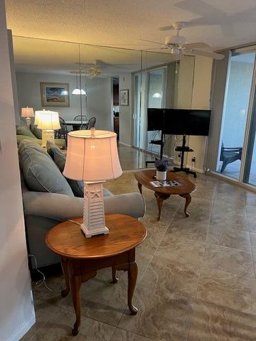 353 S US HIGHWAY 1 C203, Jupiter, FL 33477