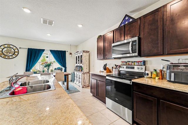 33567 HAMILTON HILL LANE, Wesley Chapel, FL 33545