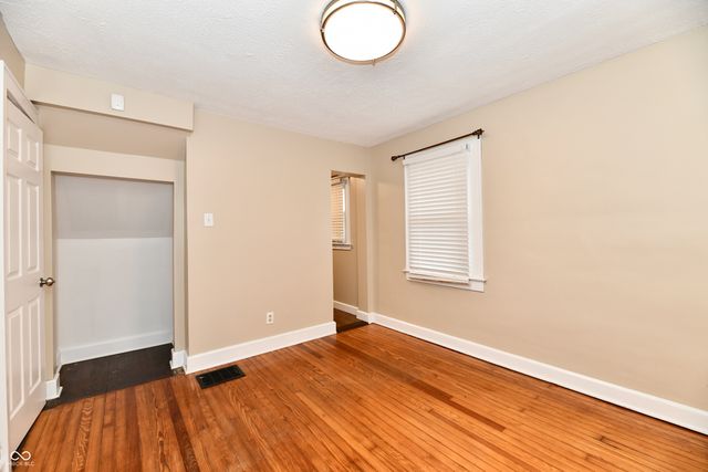 152 E Pleasant Run Parkway North Drive, Indianapolis, IN 46225