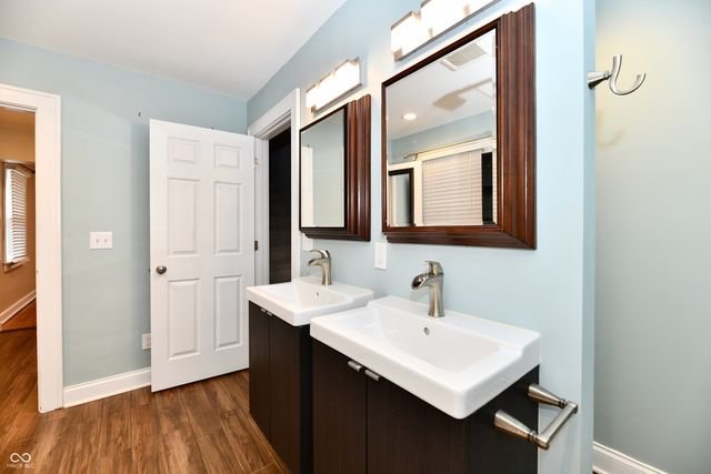 152 E Pleasant Run Parkway North Drive, Indianapolis, IN 46225