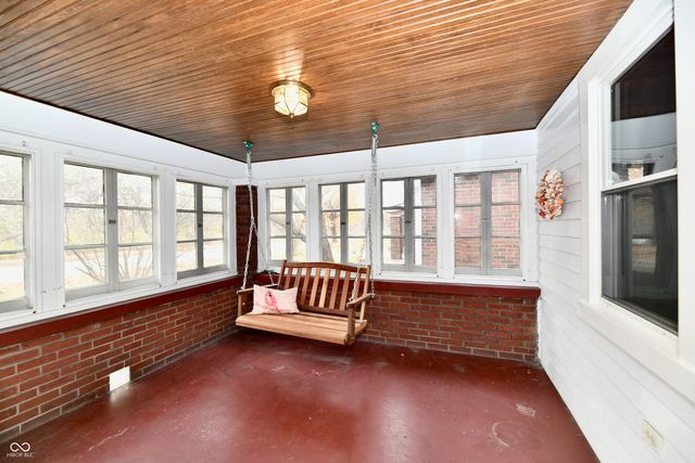 152 E Pleasant Run Parkway North Drive, Indianapolis, IN 46225