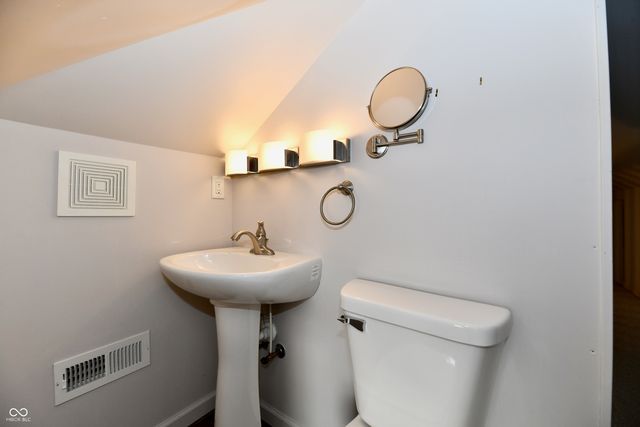 152 E Pleasant Run Parkway North Drive, Indianapolis, IN 46225