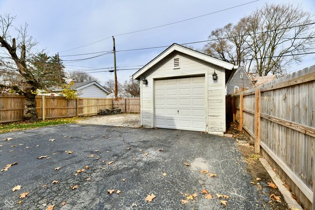 152 E Pleasant Run Parkway North Drive, Indianapolis, IN 46225