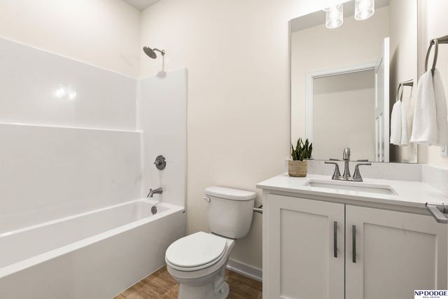 21509 Old Coach Road, Omaha, NE 68022