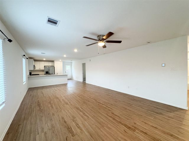 1411 Las Cuevas Drive, Conroe, TX 77301