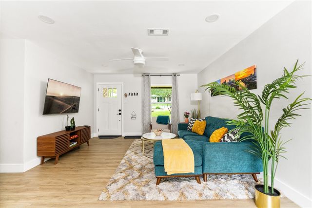 11807 Oakwood DR, Austin, TX 78753