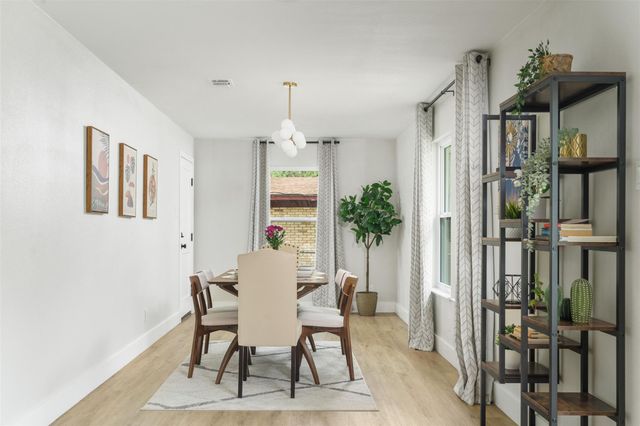 11807 Oakwood DR, Austin, TX 78753