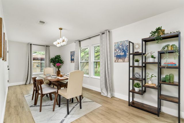 11807 Oakwood DR, Austin, TX 78753