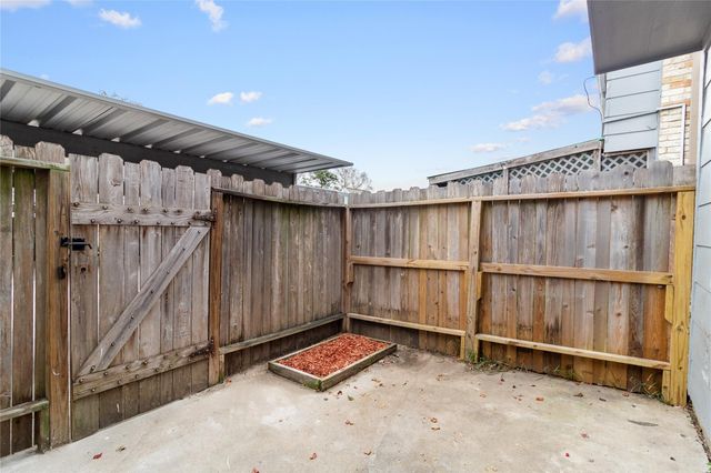 11002 Hammerly Boulevard 227, Houston, TX 77043