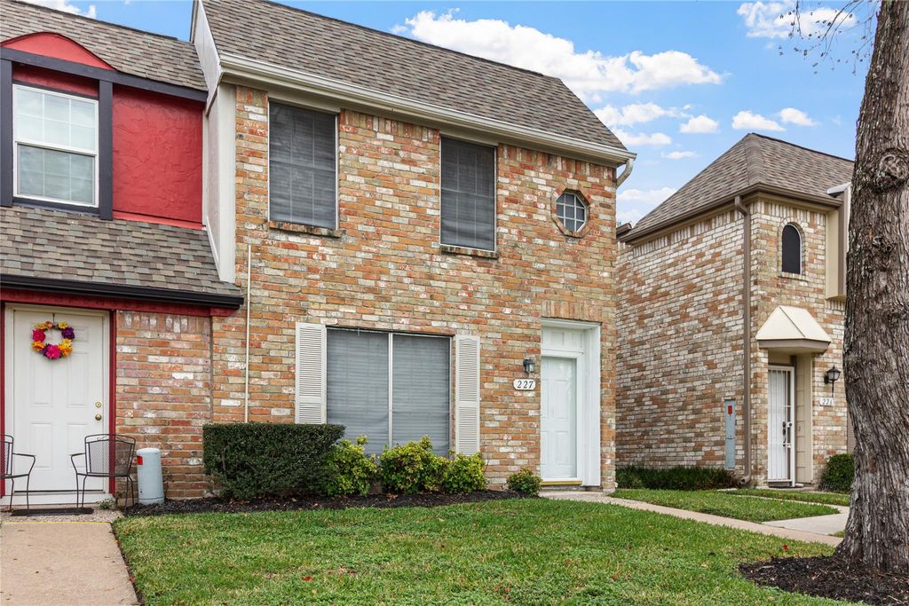 11002 Hammerly Boulevard 227, Houston, TX 77043