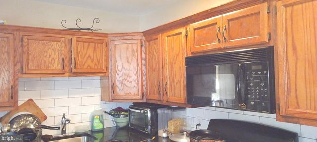 28 N 5TH AVE, Coatesville, PA 19320