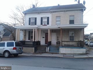 28 N 5TH AVE, Coatesville, PA 19320