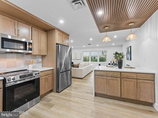 681-B NEW CASTLE CT, Lakewood, NJ 08701