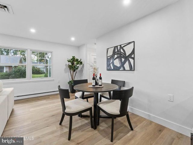 681-B NEW CASTLE CT, Lakewood, NJ 08701