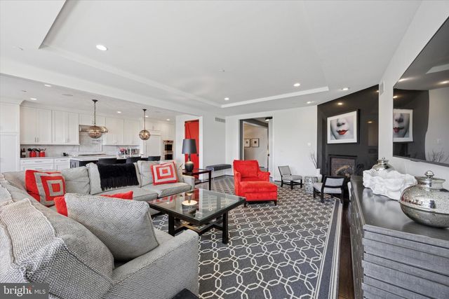 6150 CREEKSIDE DR, Flourtown, PA 19031